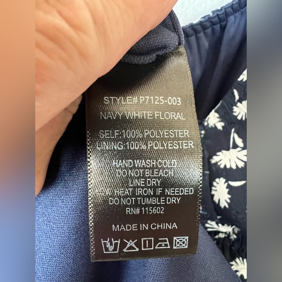 🌸 LUSH Floral Off-Shoulder Skort Dress | Navy & White | Women’s Small EUC - Picture 10 of 10